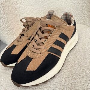 ADIDAS RETROPY E5 in Cardboard Brown / Core Black Mens Size 10